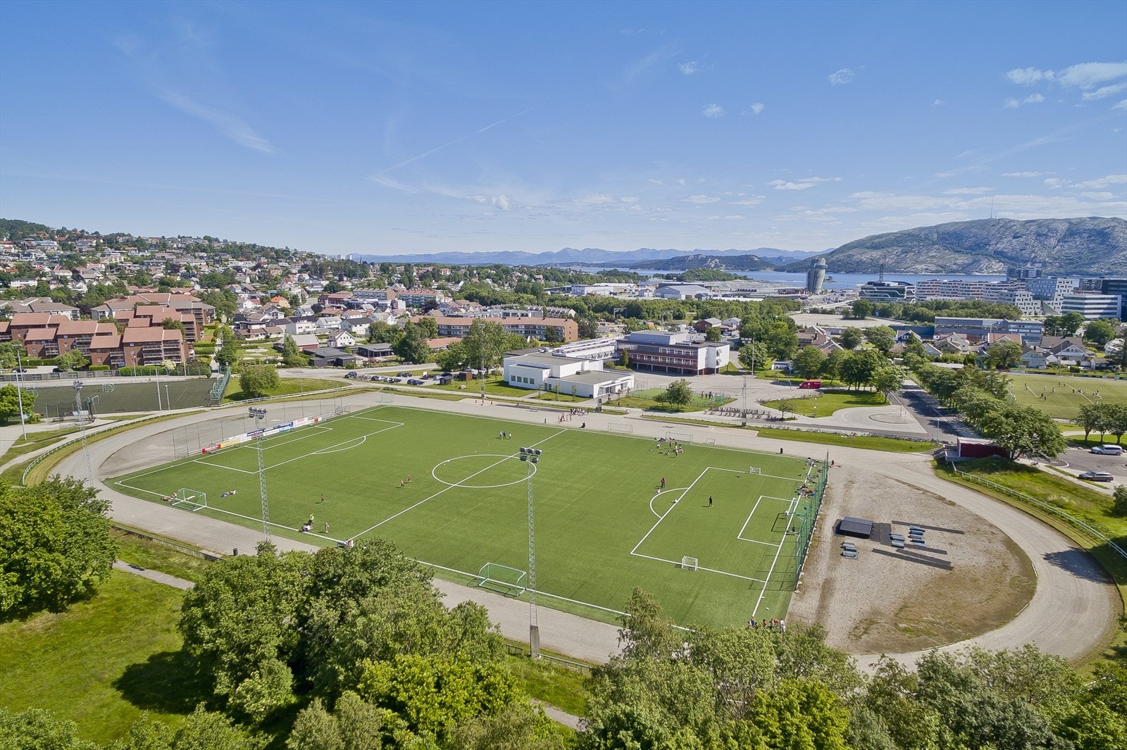 Fotballanlegg like ved Galleribilde