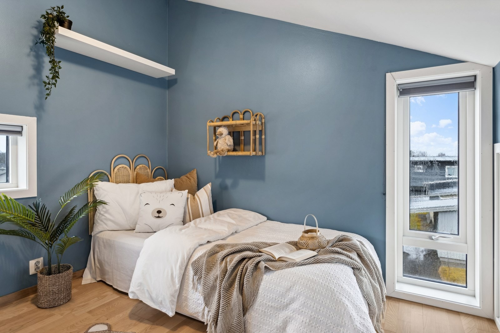 I 3. etasje finner vi også et soverom som rommer 8,0m². Galleribilde