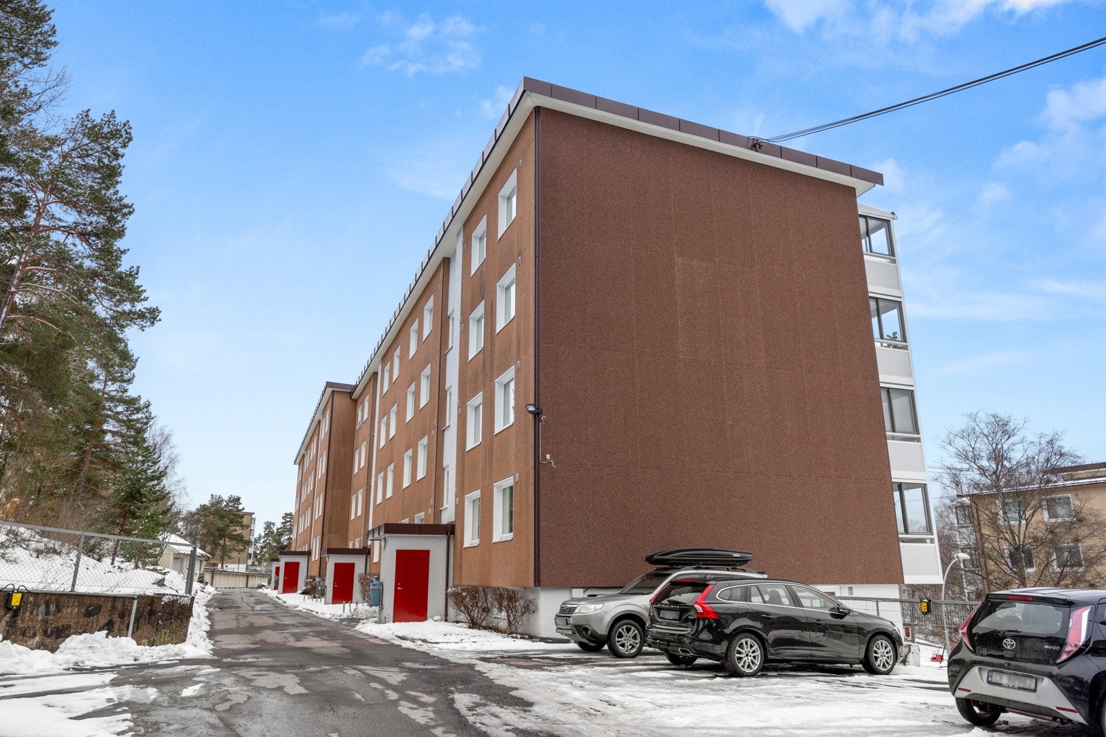 Høyst, fritt og meget usjenert beliggende i trafikkstille omgivelser. Galleribilde