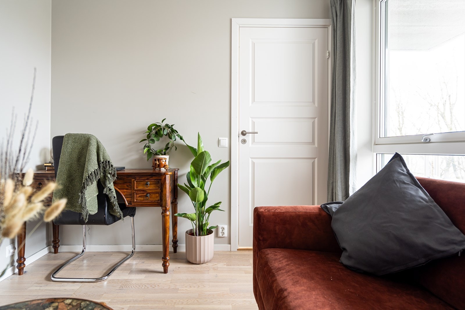 Nåværende eier har kjøpt ekstra bod i kjelleren, så med denne boligen vil det følge to boder på til sammen ca. 9 m². Galleribilde