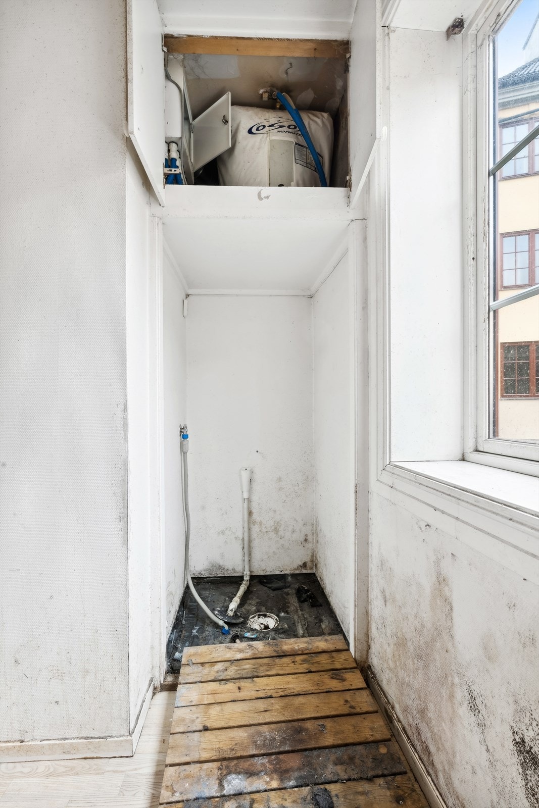 Opplegg til vaskemaskin på soverom Galleribilde