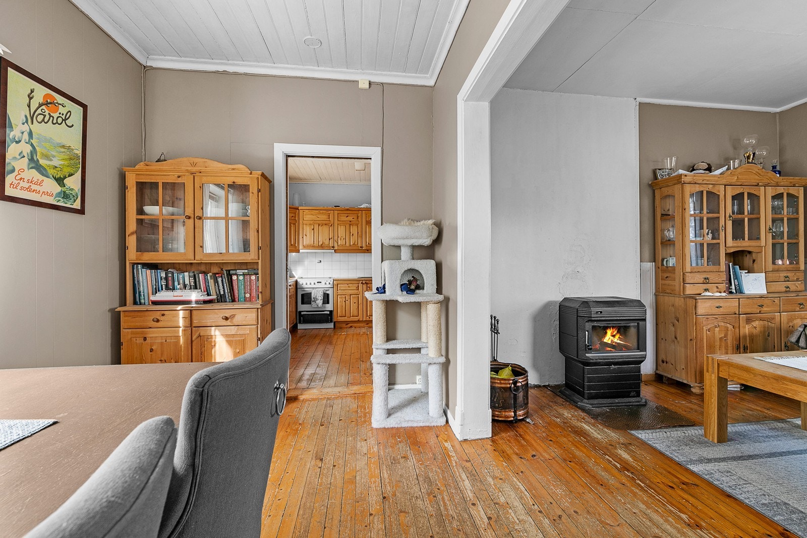 Mot kjøkken Galleribilde