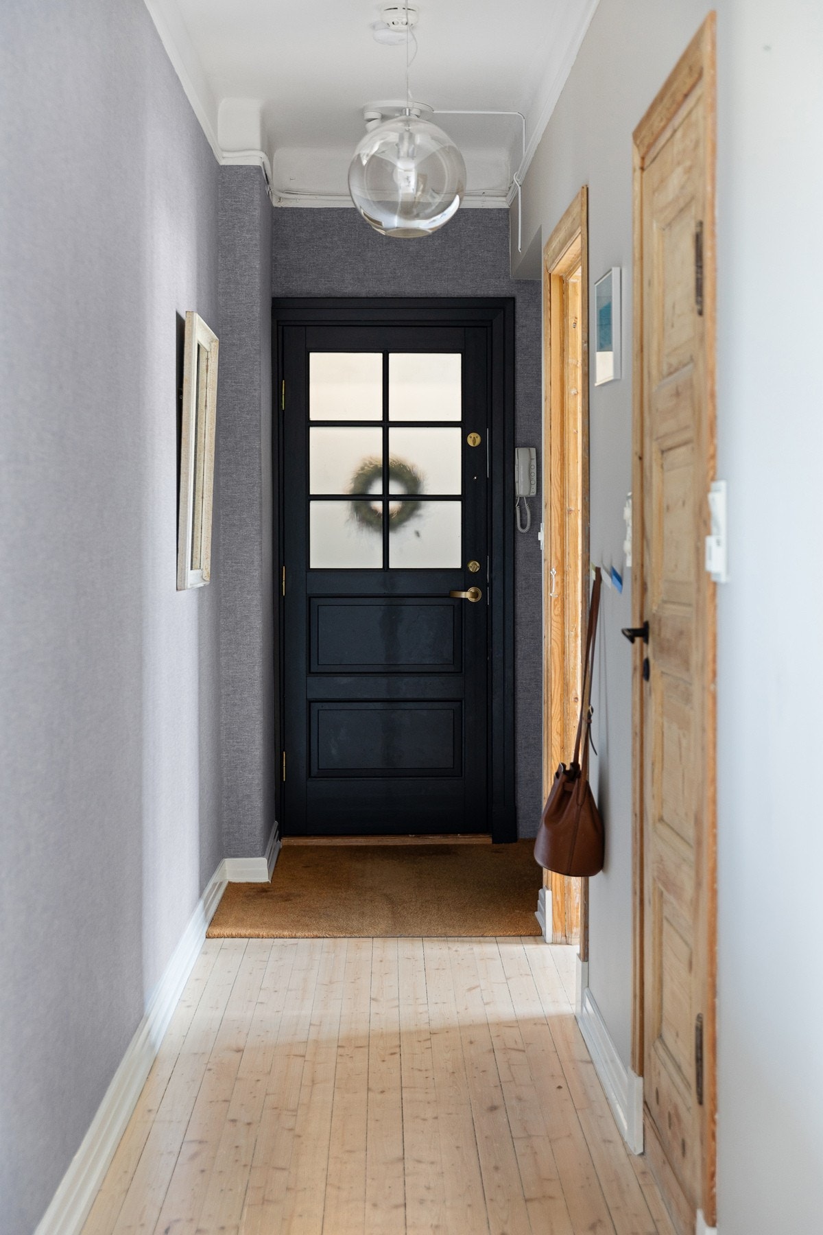 Du ønskes velkommen inn i en hyggelig entré. Galleribilde