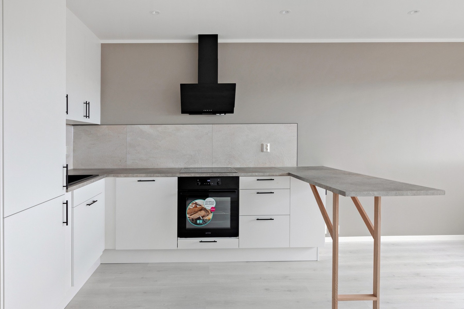 Utvidet benkeplate - Ypperlig for frokost og enkle måltider. Galleribilde