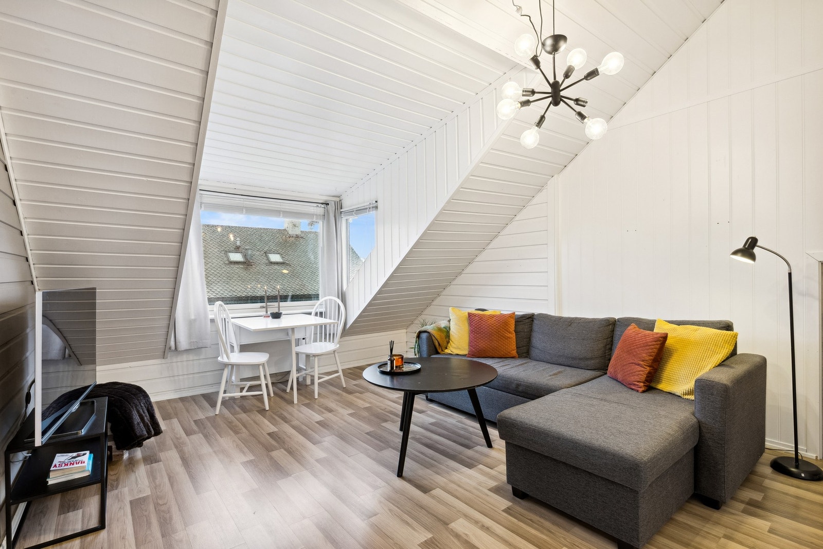 Lys og fin stue Galleribilde