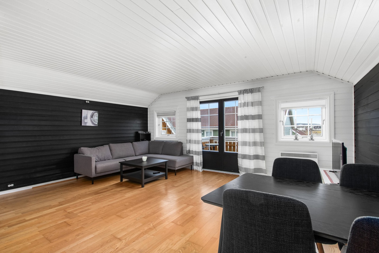 Stue 2.etg Galleribilde