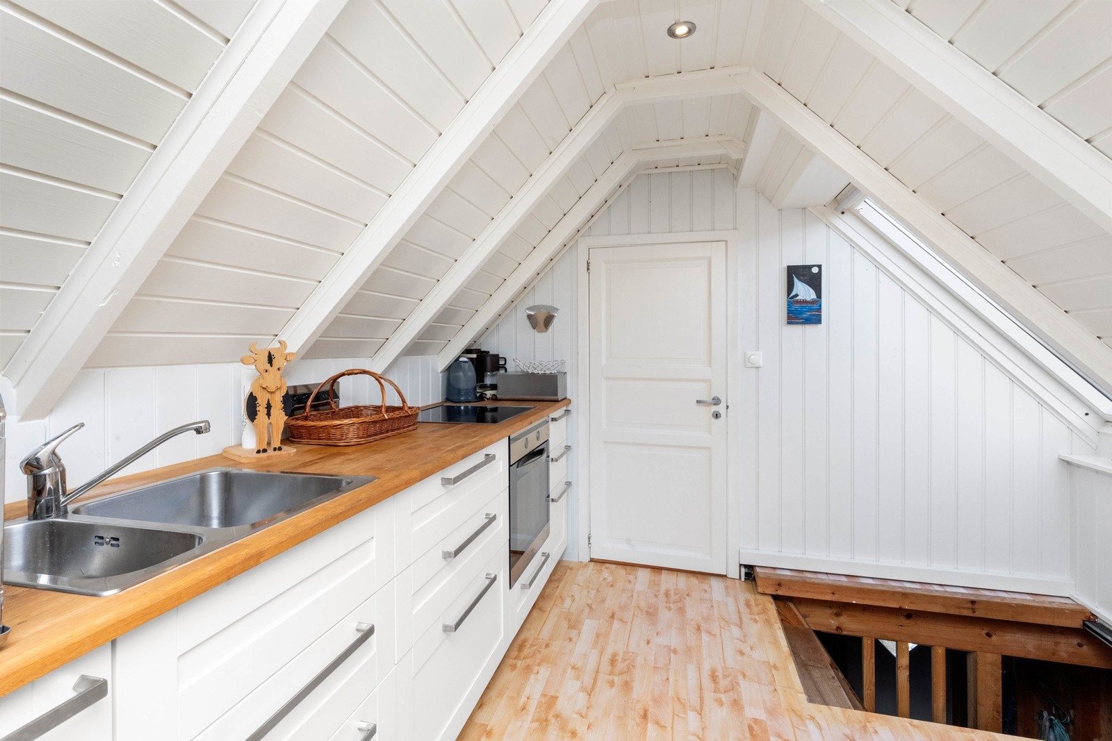 Innredet loft med kjøkken Galleribilde