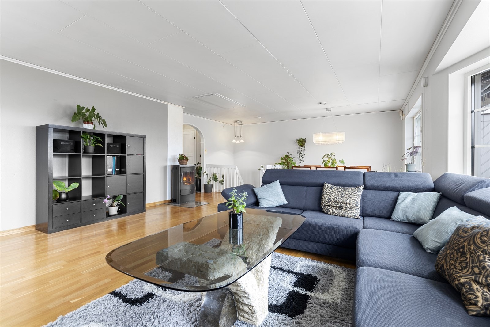 Her vil du bo i et meget attraktivt og barnevennlig område på Skedsmokorset! Galleribilde