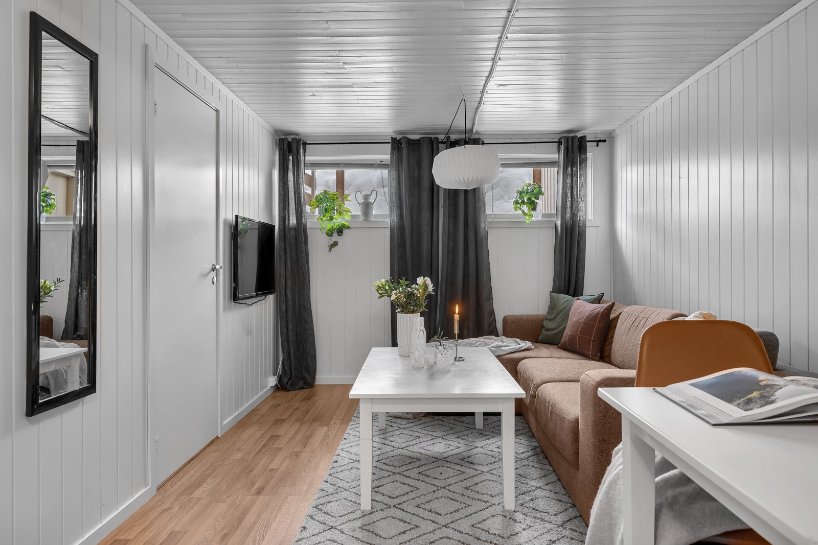 Stuen i denne delen er ca. 16m2 Galleribilde