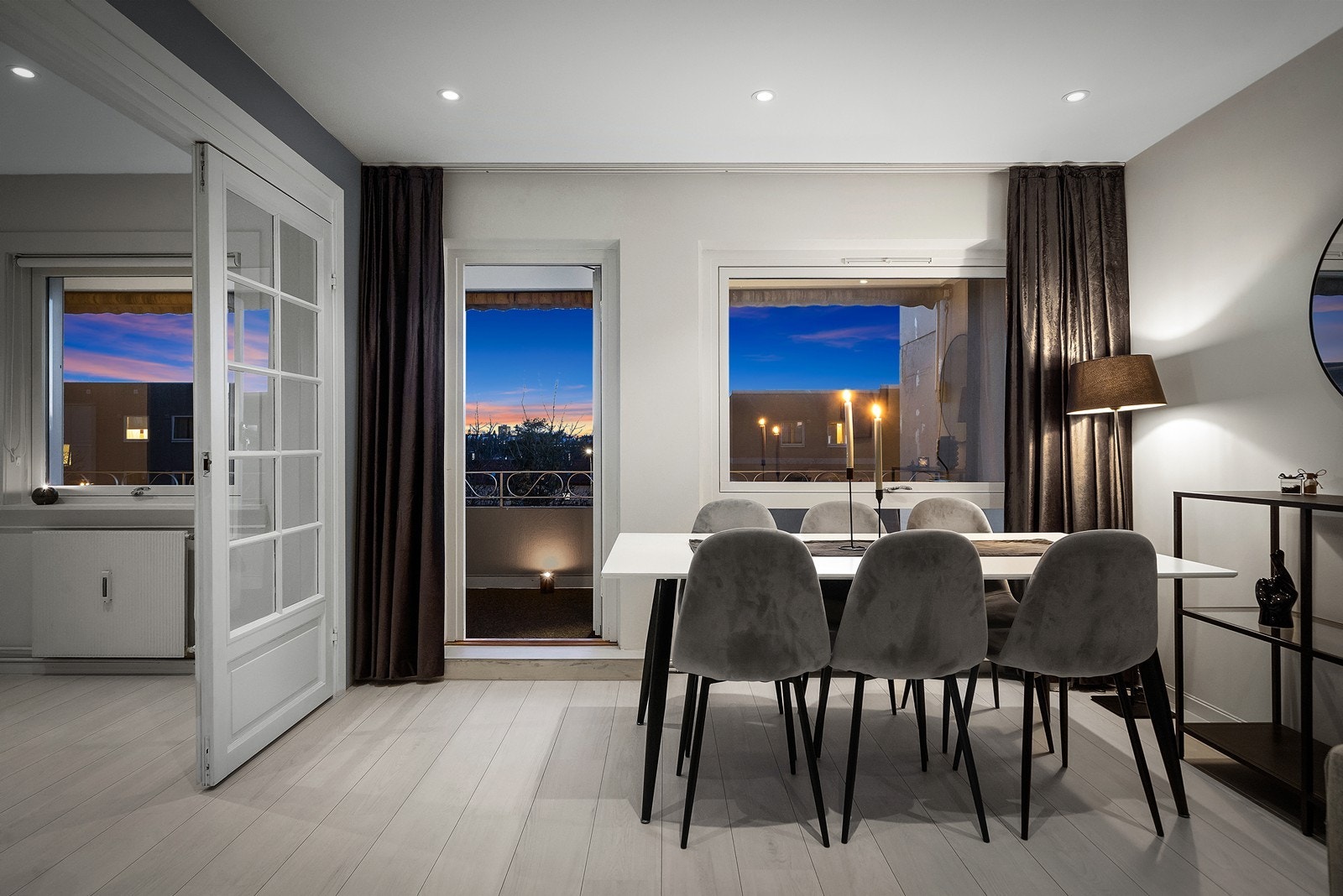 Her kan du nyte et godt måltid sammen med familie og venner. Galleribilde