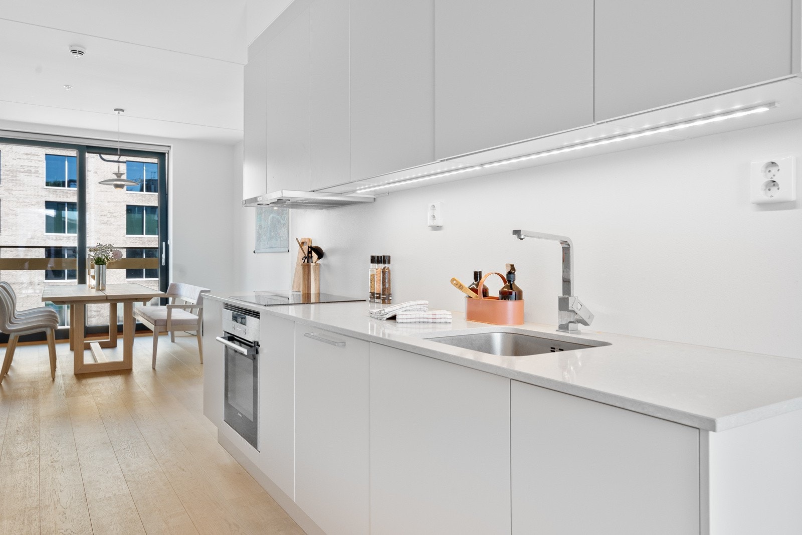 Moderne Sigdal kjøkkeninnredning av høy kvalitet. Galleribilde