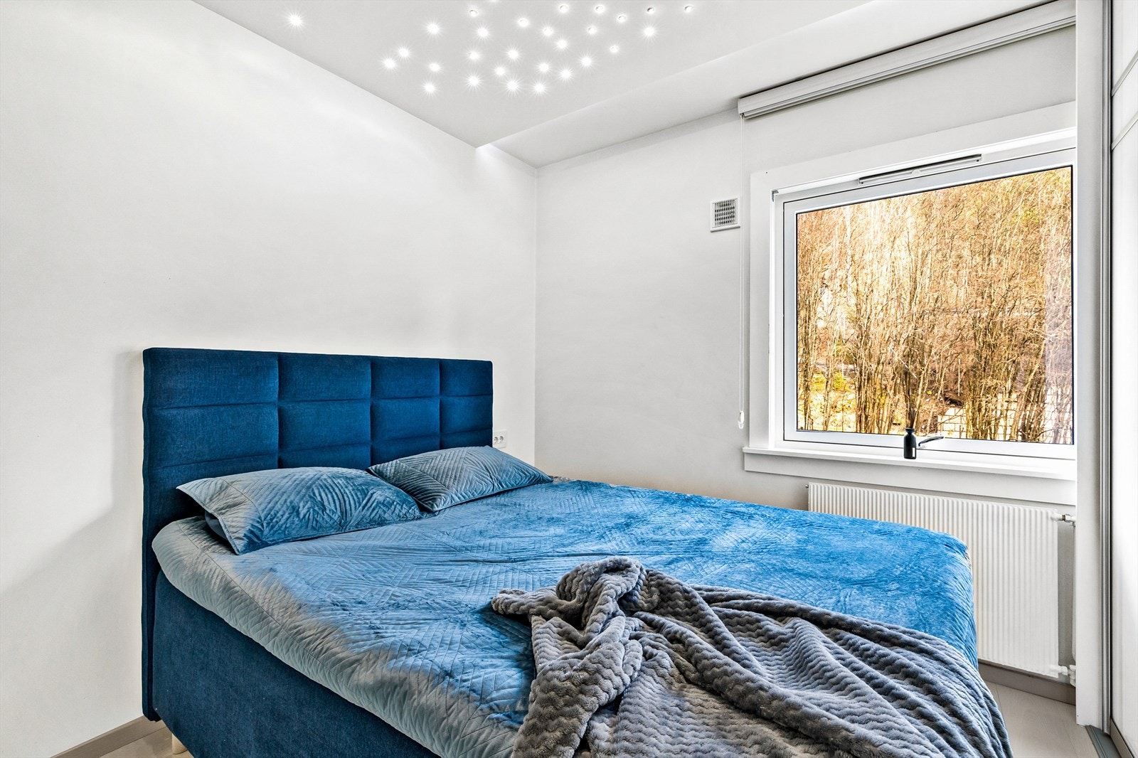 I soverom 2 er det også plass til en koselig dobbeltseng. Galleribilde