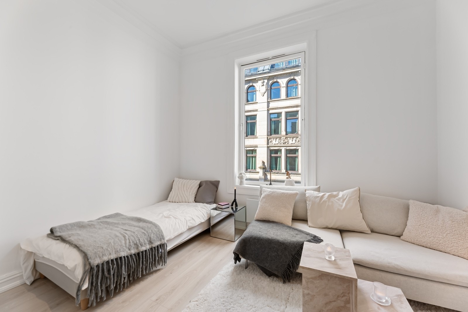 Plass til seng Galleribilde