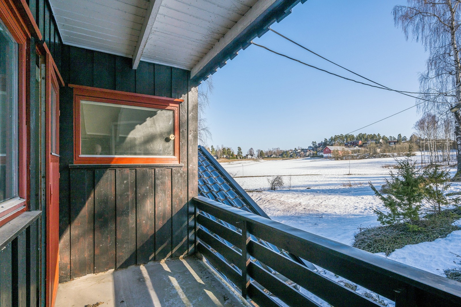 Utsikt fra balkong i 2. etasje. Galleribilde