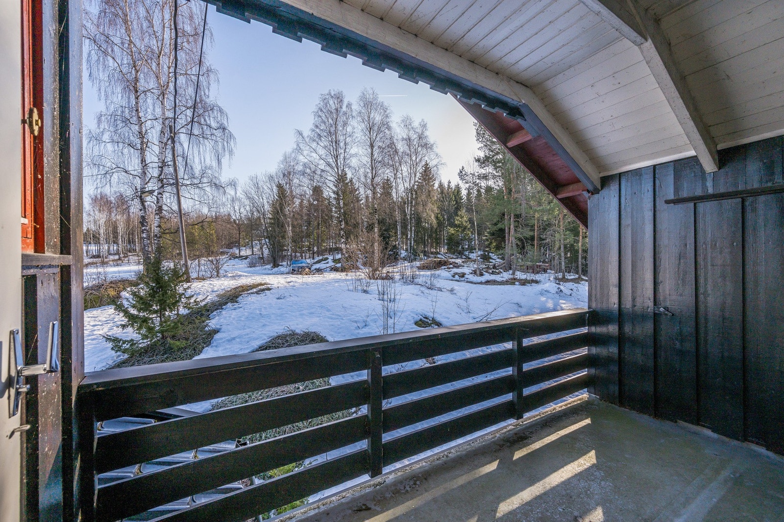 Utsikt fra balkong i 2. etasje. Galleribilde