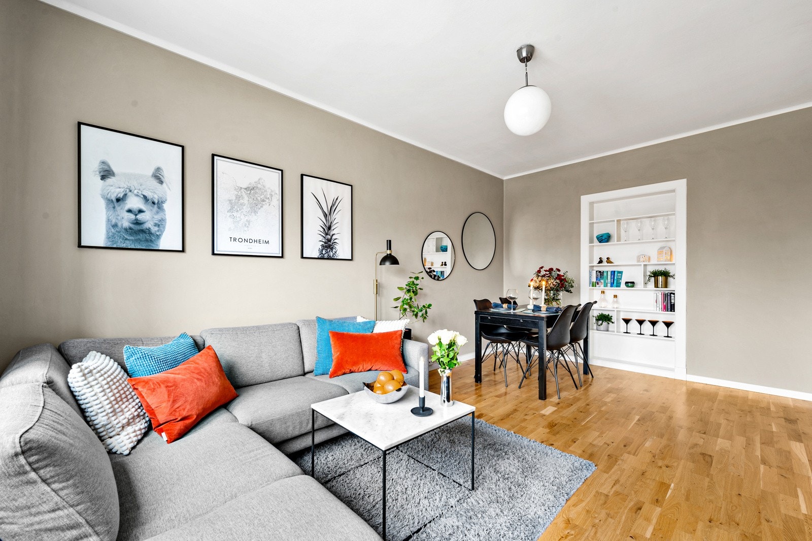 Leiligheten har god takhøyde på 2,64-2,68m. Galleribilde