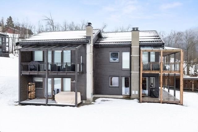 Stor og solrik terrasse Galleribilde