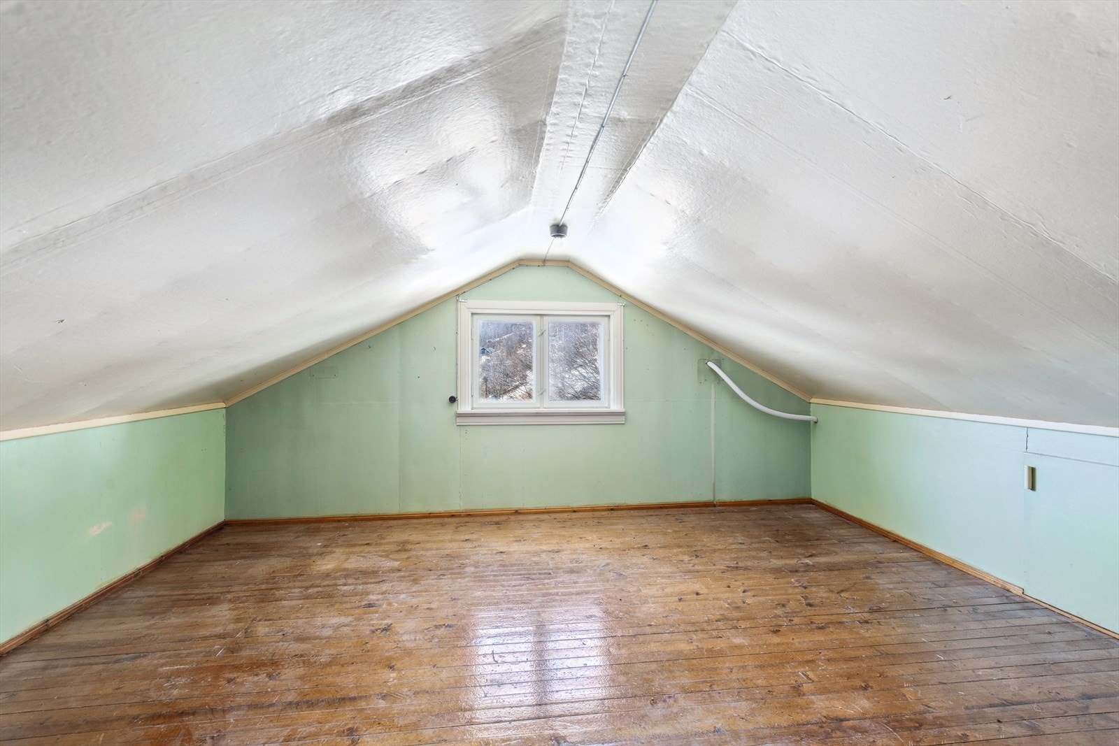 Innredet loftsrom Galleribilde