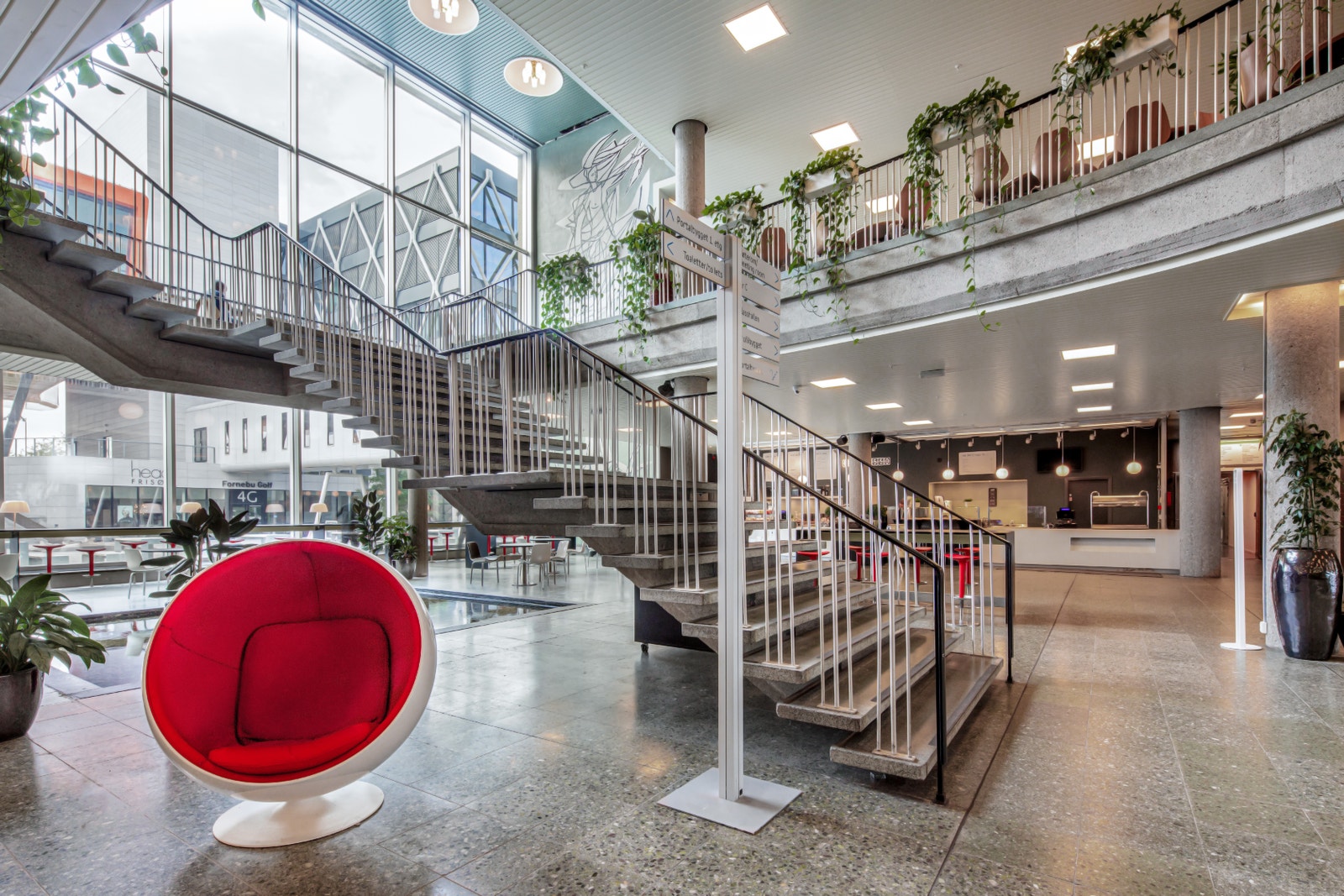 Kai Fjell hallen ligger i vårt historiske bygg: Terminalbygget, hvor du i dag finner kaffebaren og resepsjonen på Technopolis Fornebu Galleribilde