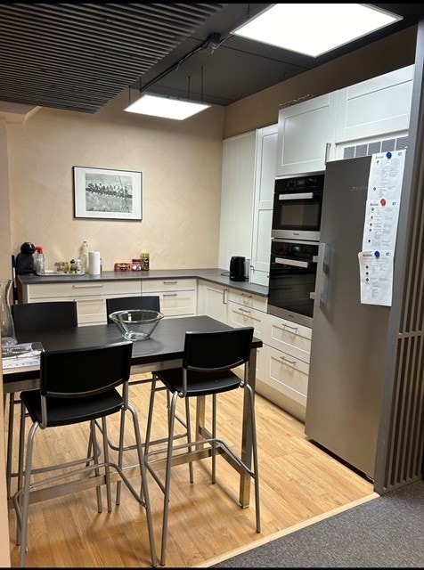 Kontor 207, eget kjøkken Galleribilde
