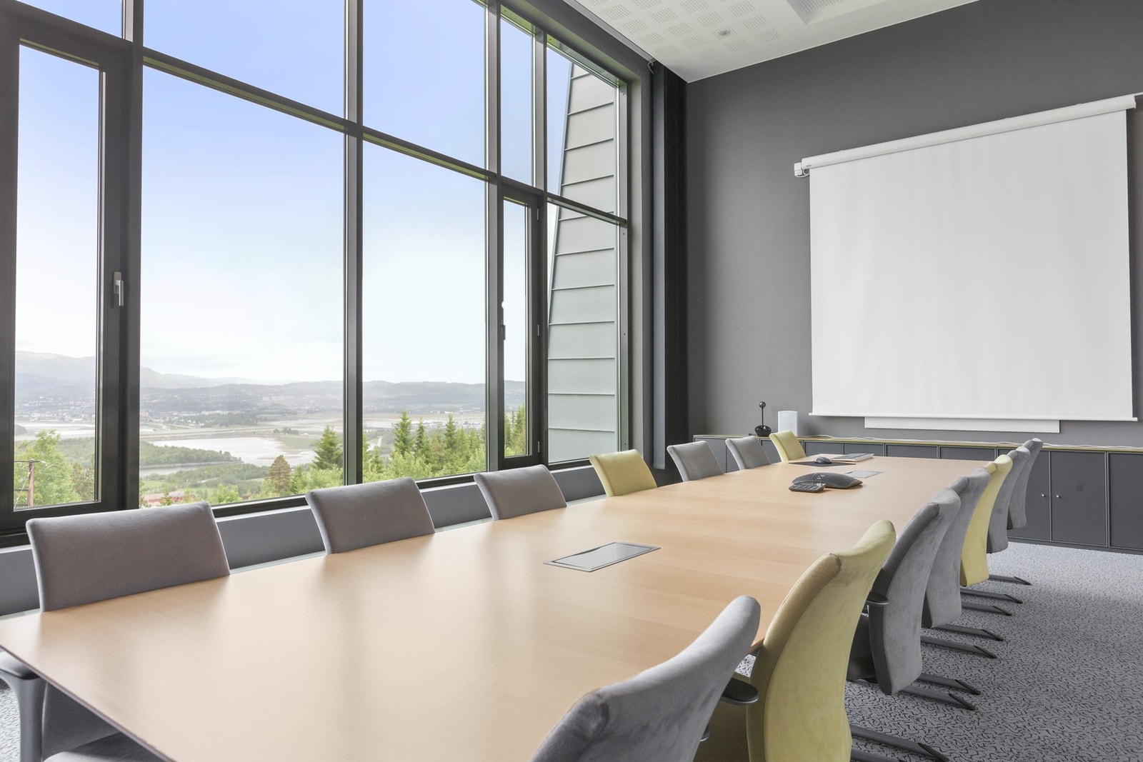 Referansebilde - svært god utsikt i retning vest og Værnes Lufthavn Galleribilde