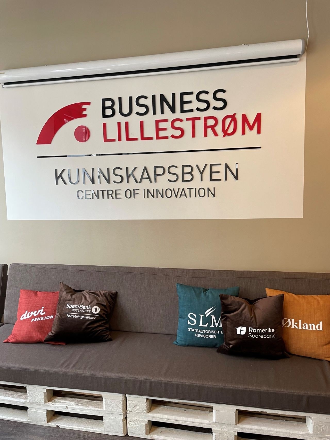 Vi samarbeider tett med næringslivet Galleribilde