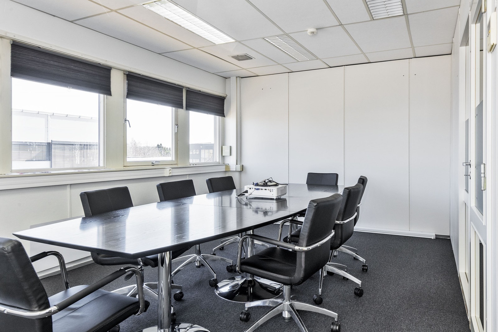 Møterom - kontor.jpg Galleribilde