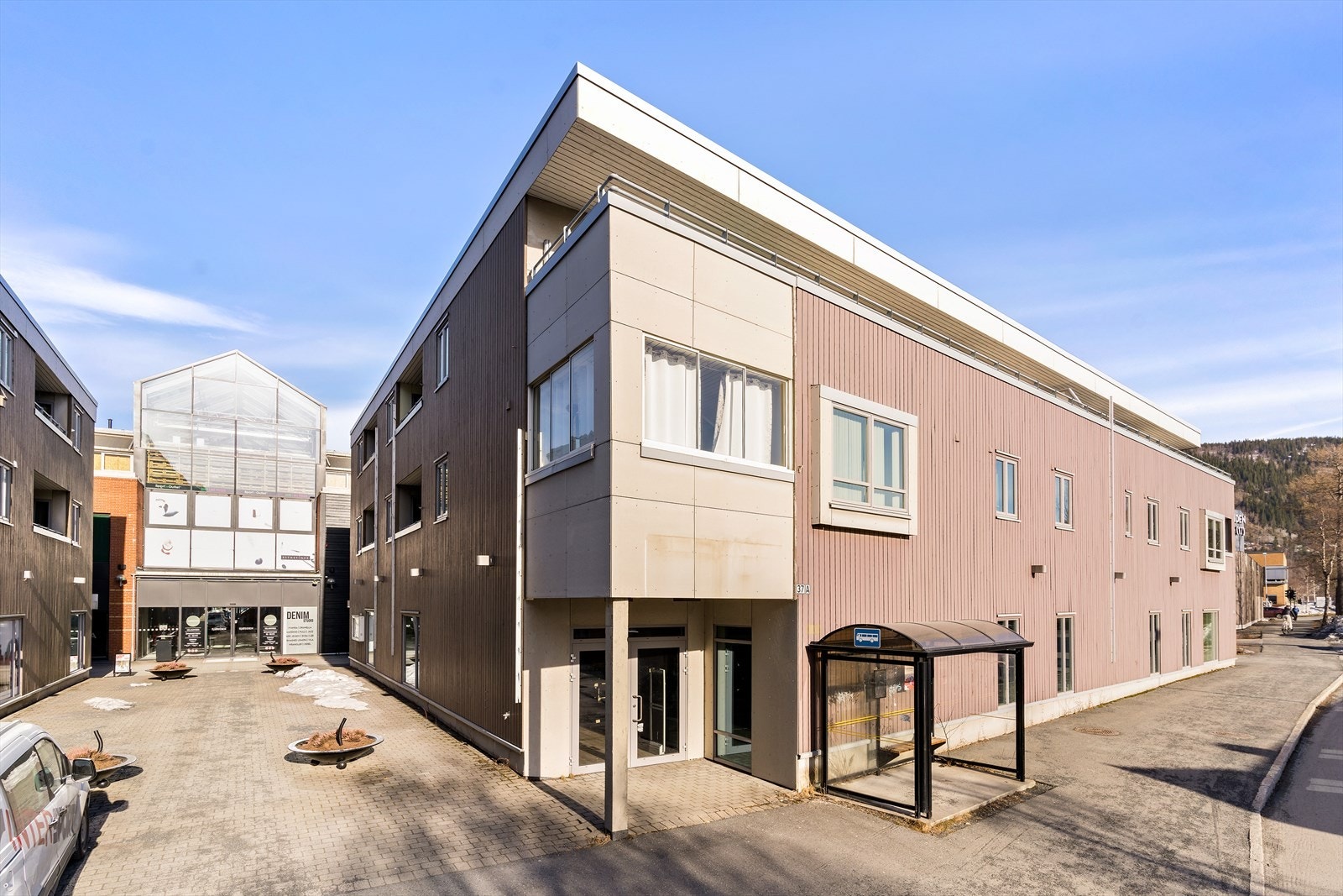 Skjervgata 37 A - flott næringslokale på Sjøsiden Galleribilde