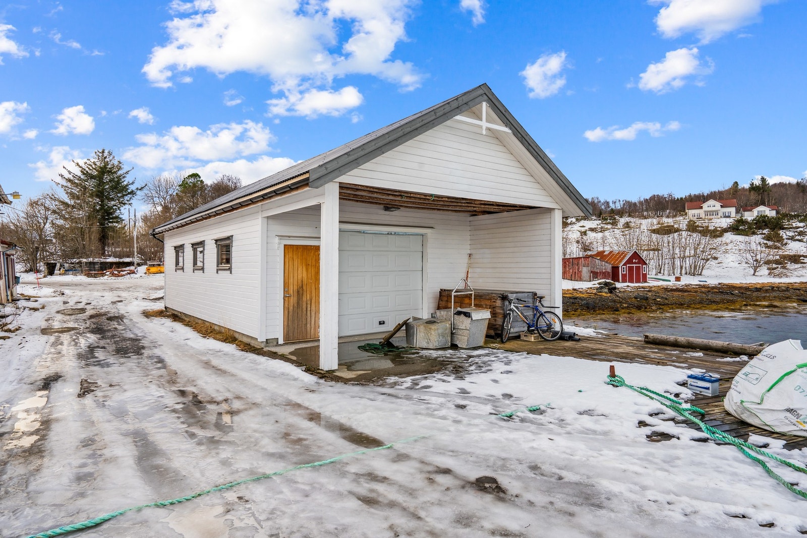 Vei frem til eiendommen Galleribilde