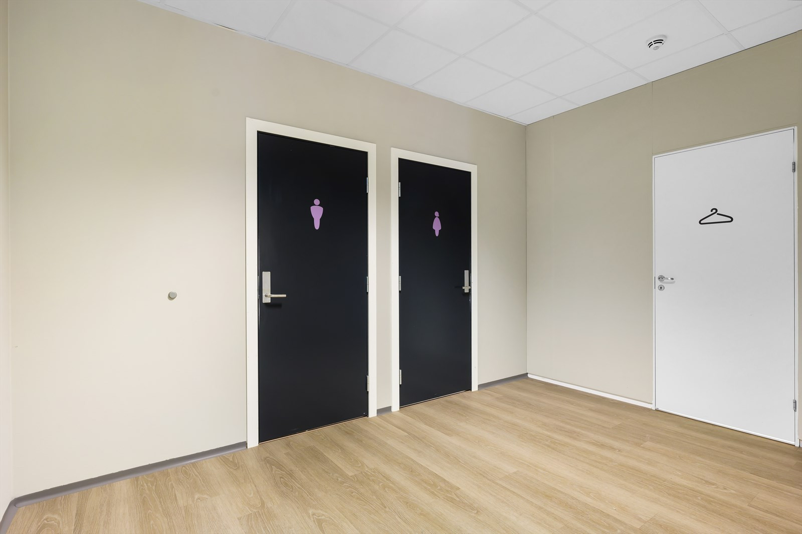 Egne toaletter og garderobe til lokale 1, BTA 631 m²