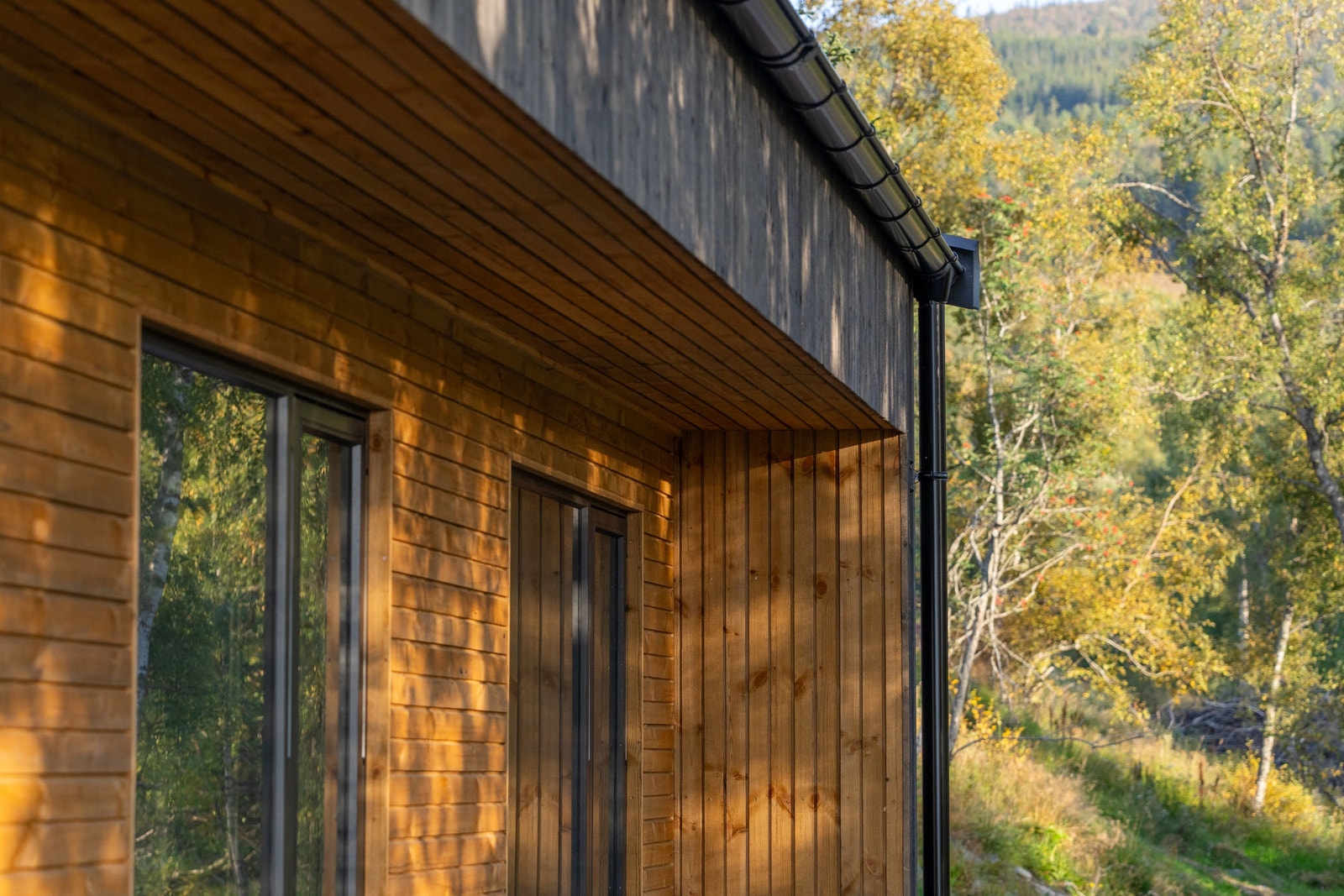 Tilsvarande bustad på tomt 5 i Klukkargrende, oppført sommaren 2023 Galleribilde