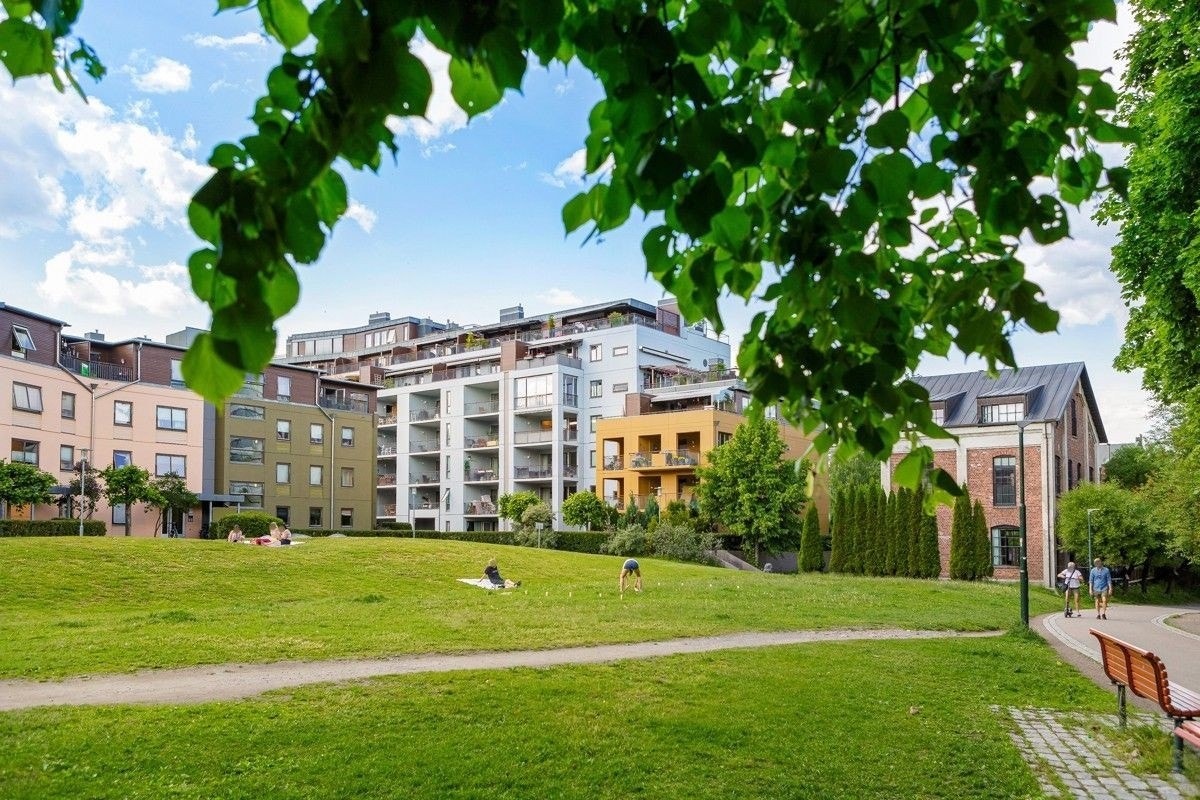 Her bor du idyllisk til, omringet av grønne rekreasjonsområder ved Akerselva. Galleribilde