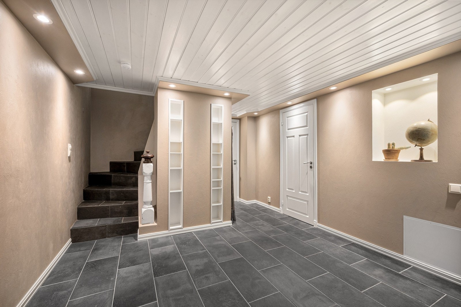 Stue u. etg Galleribilde