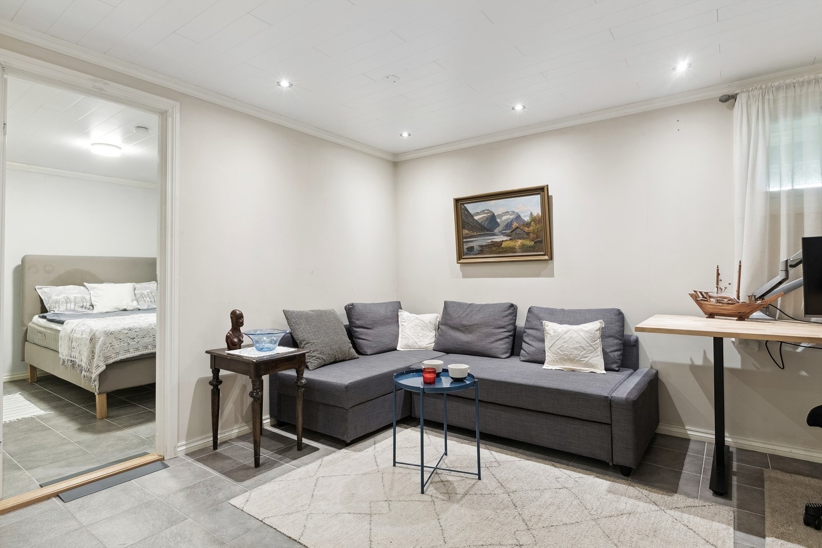 Stor og åpen stue-/kjøkkenløsning. Galleribilde