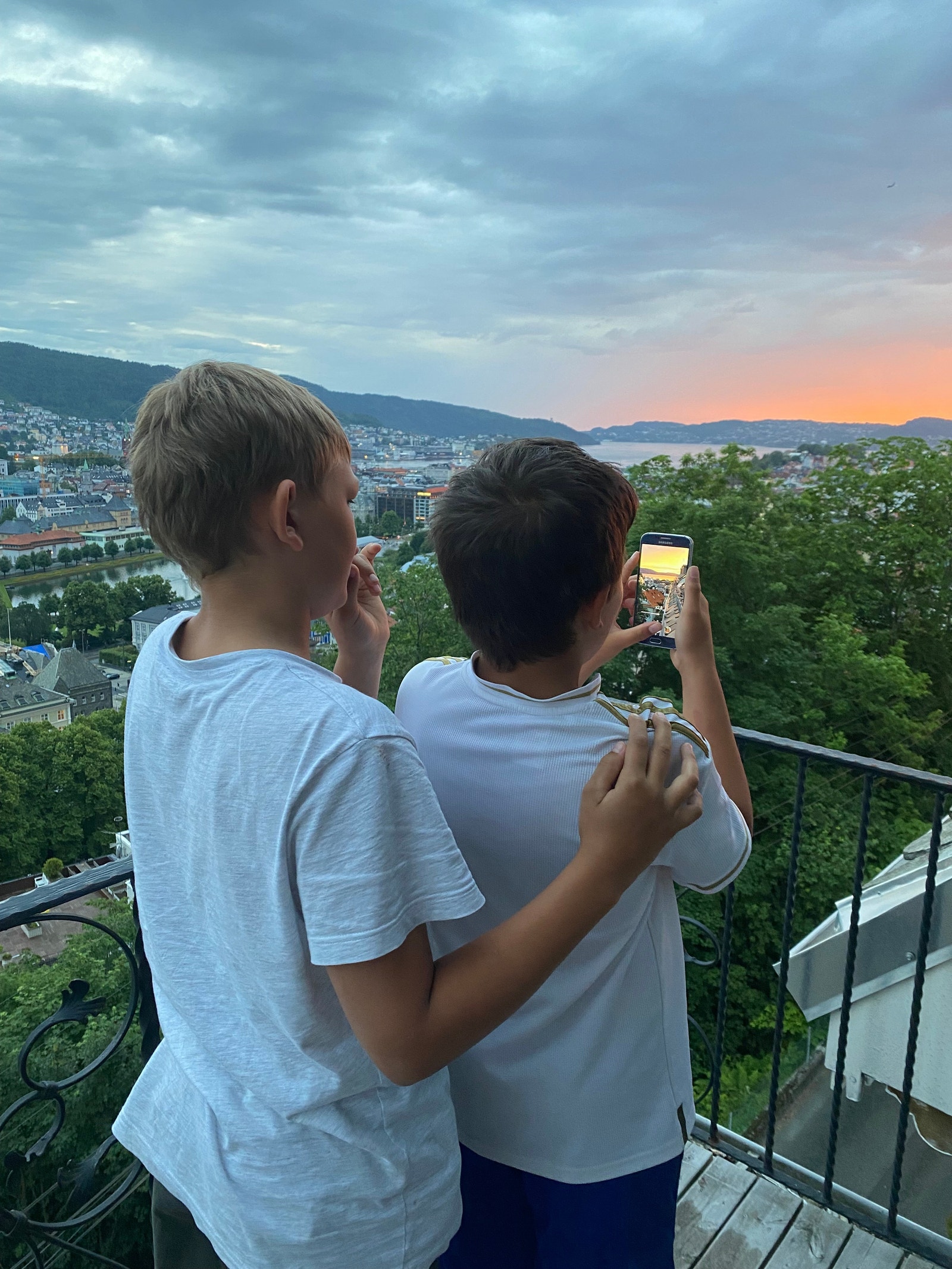 Utsikt fra balkong Galleribilde