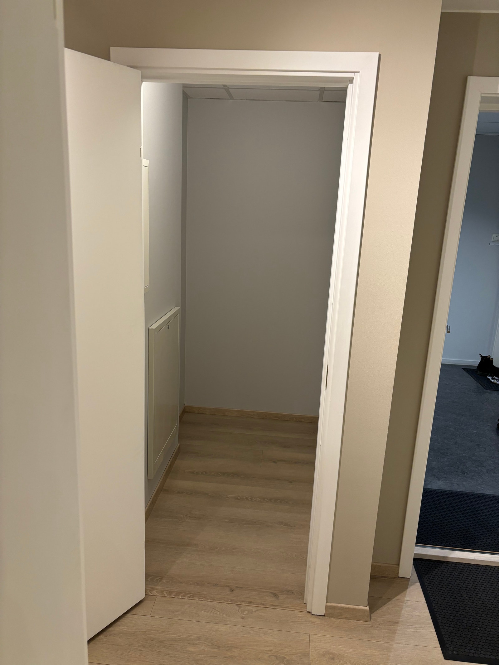 Innvendig bod Galleribilde