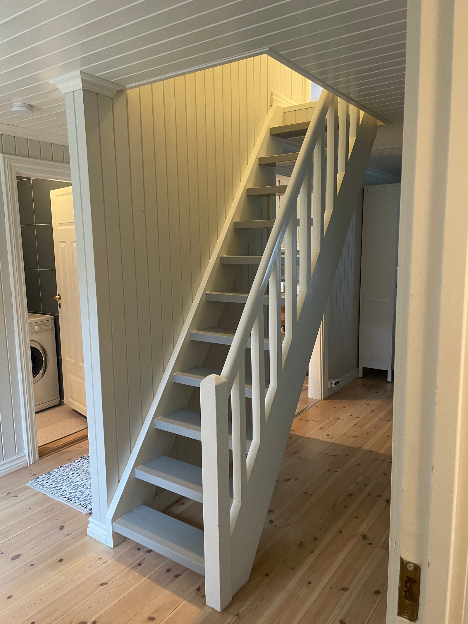 Trapp opp i 2.etg Galleribilde