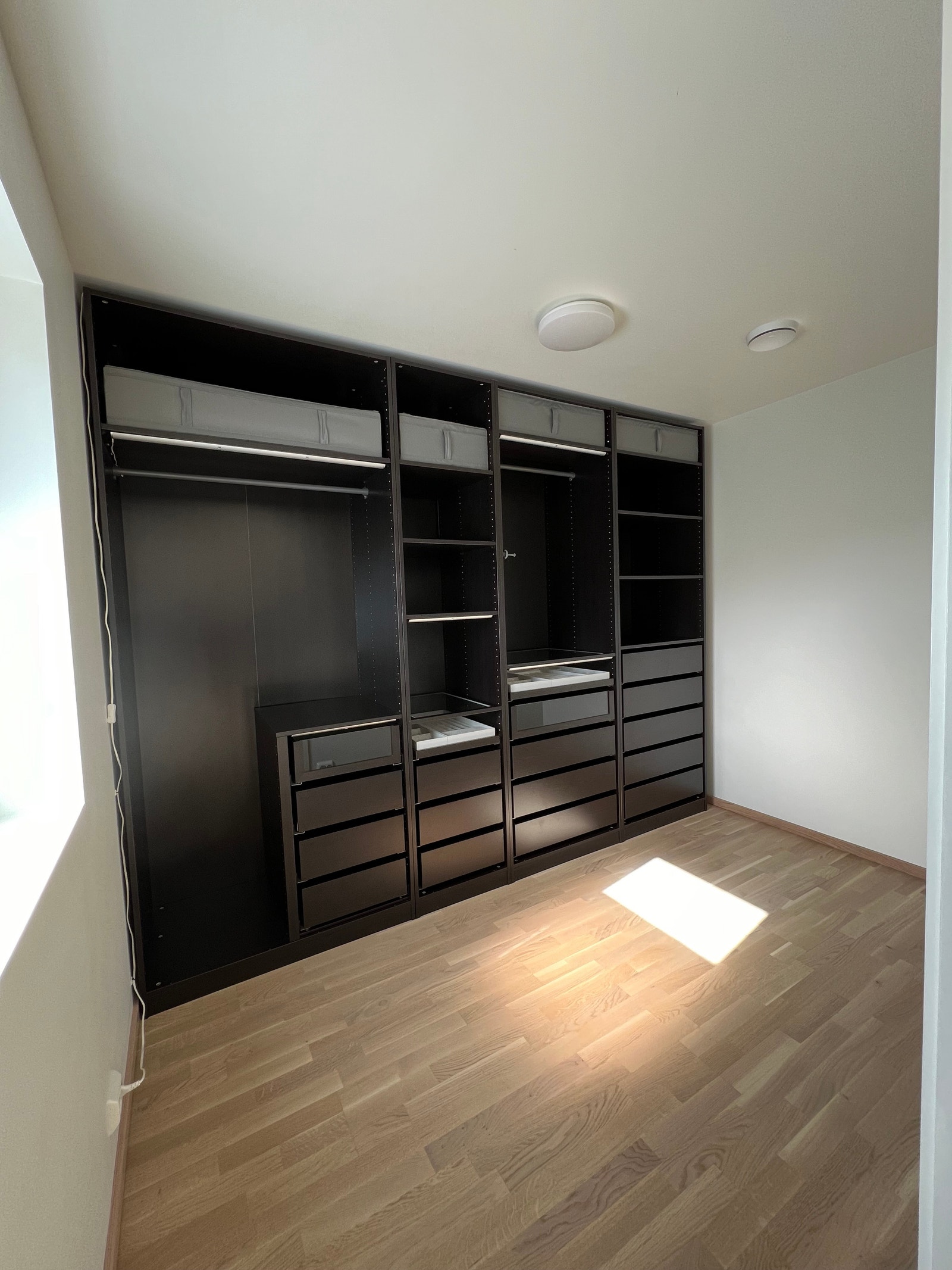 2. Soverommet , evt walk-in closet. Klesskapet medfølger Galleribilde