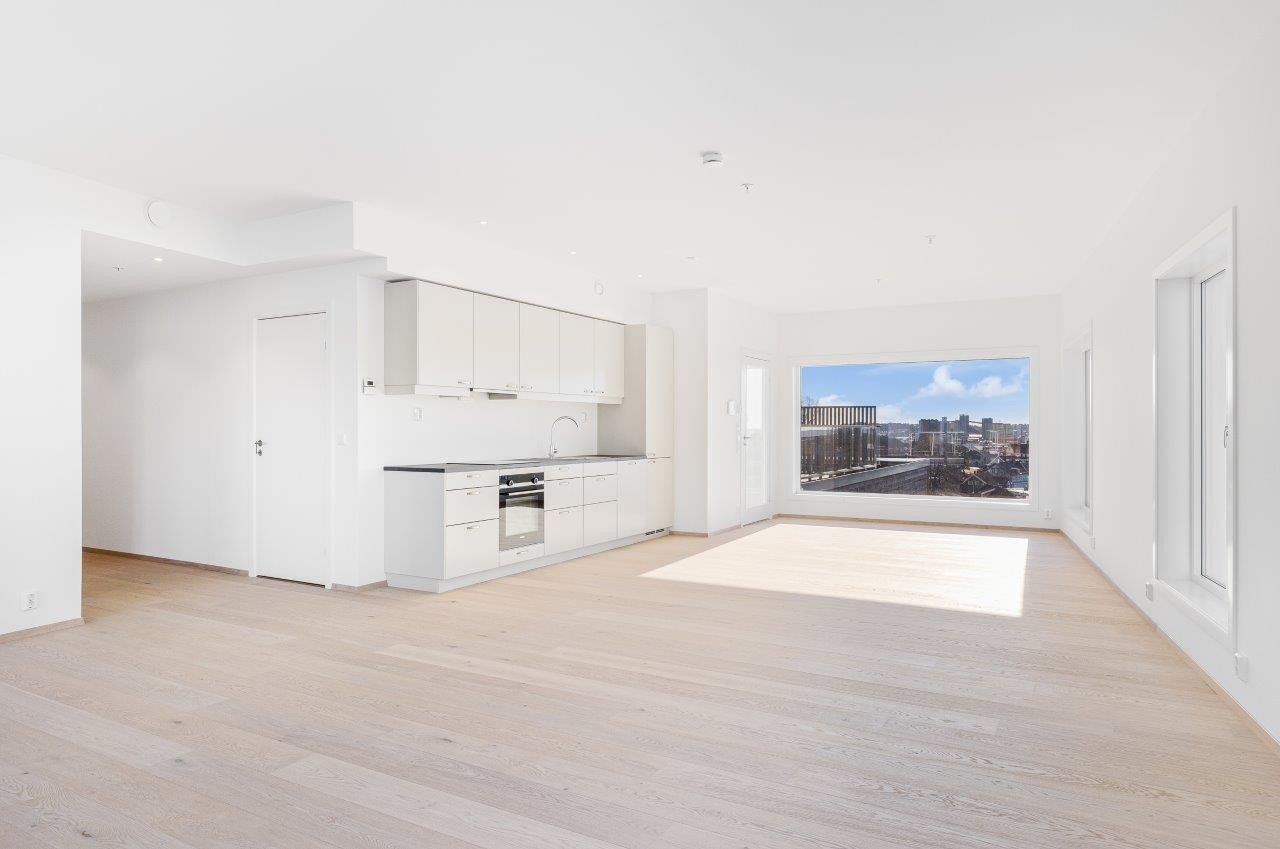 Åpent og lyst i byggets øverste etasje Galleribilde