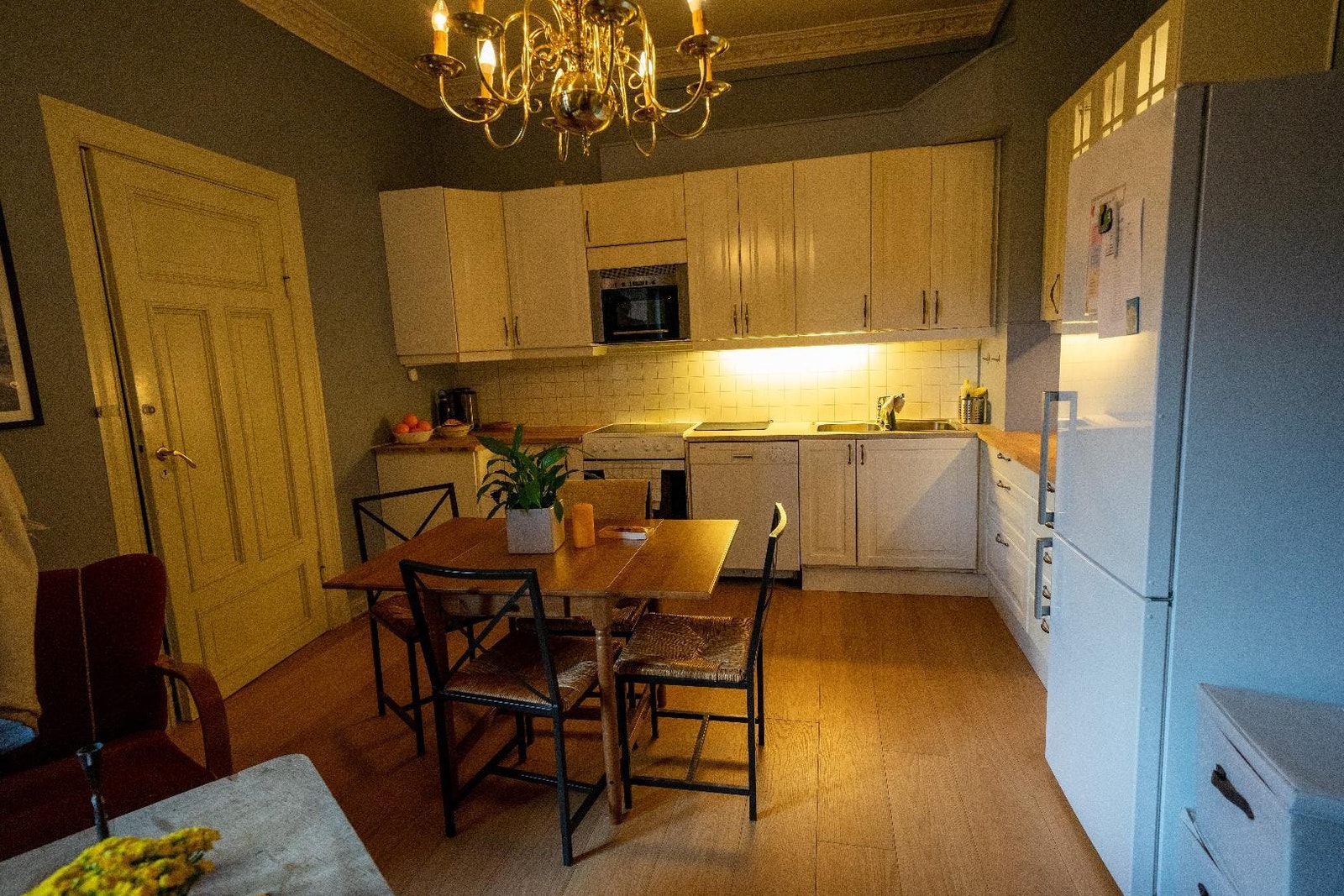 Kjønnete har ny enstavs eikeparket.. Galleribilde