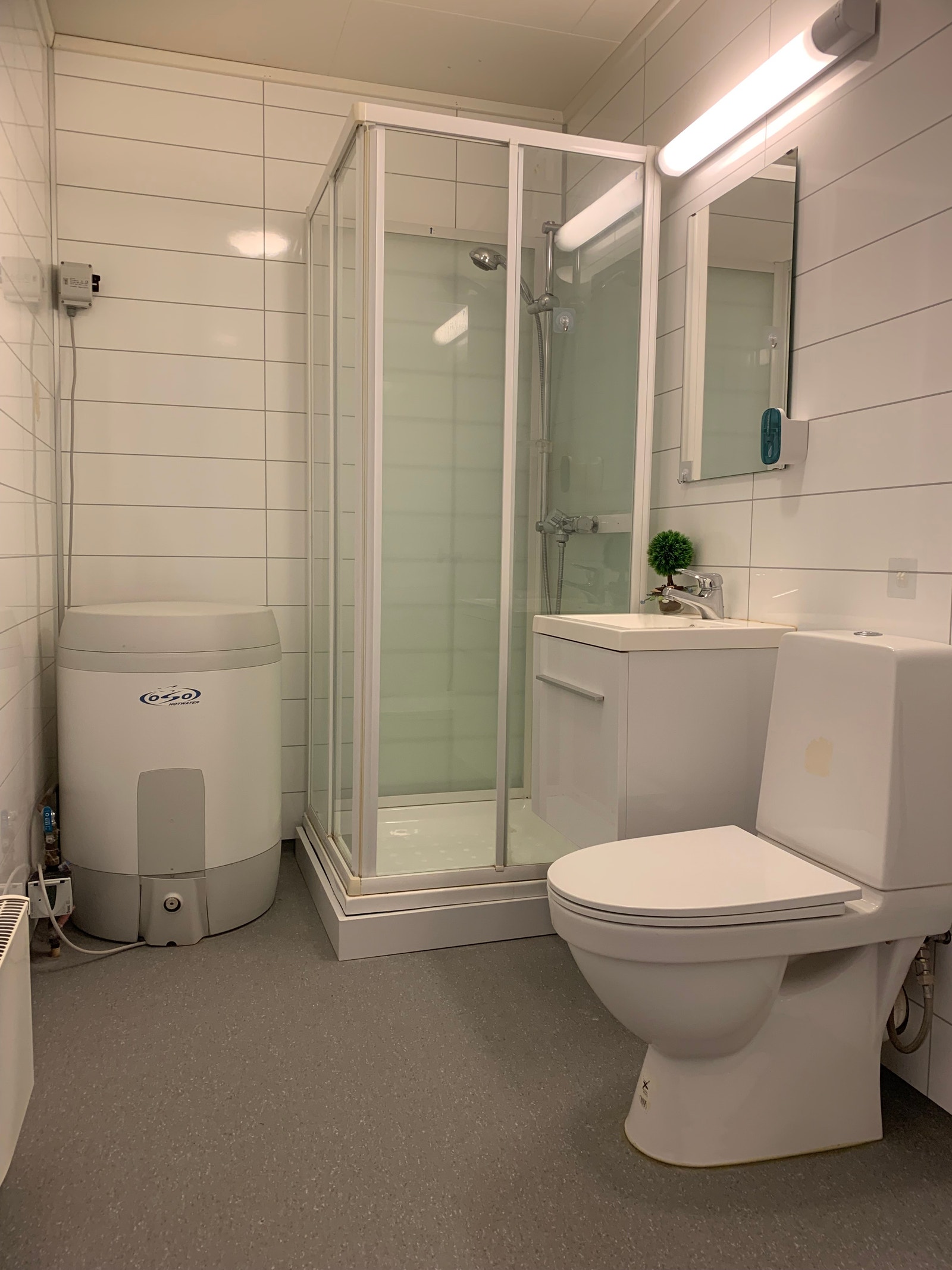 Dusj/WC/vaskerom Galleribilde