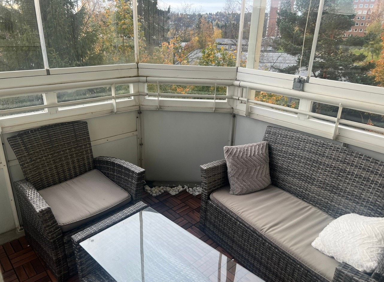 Innglasset balkong Galleribilde