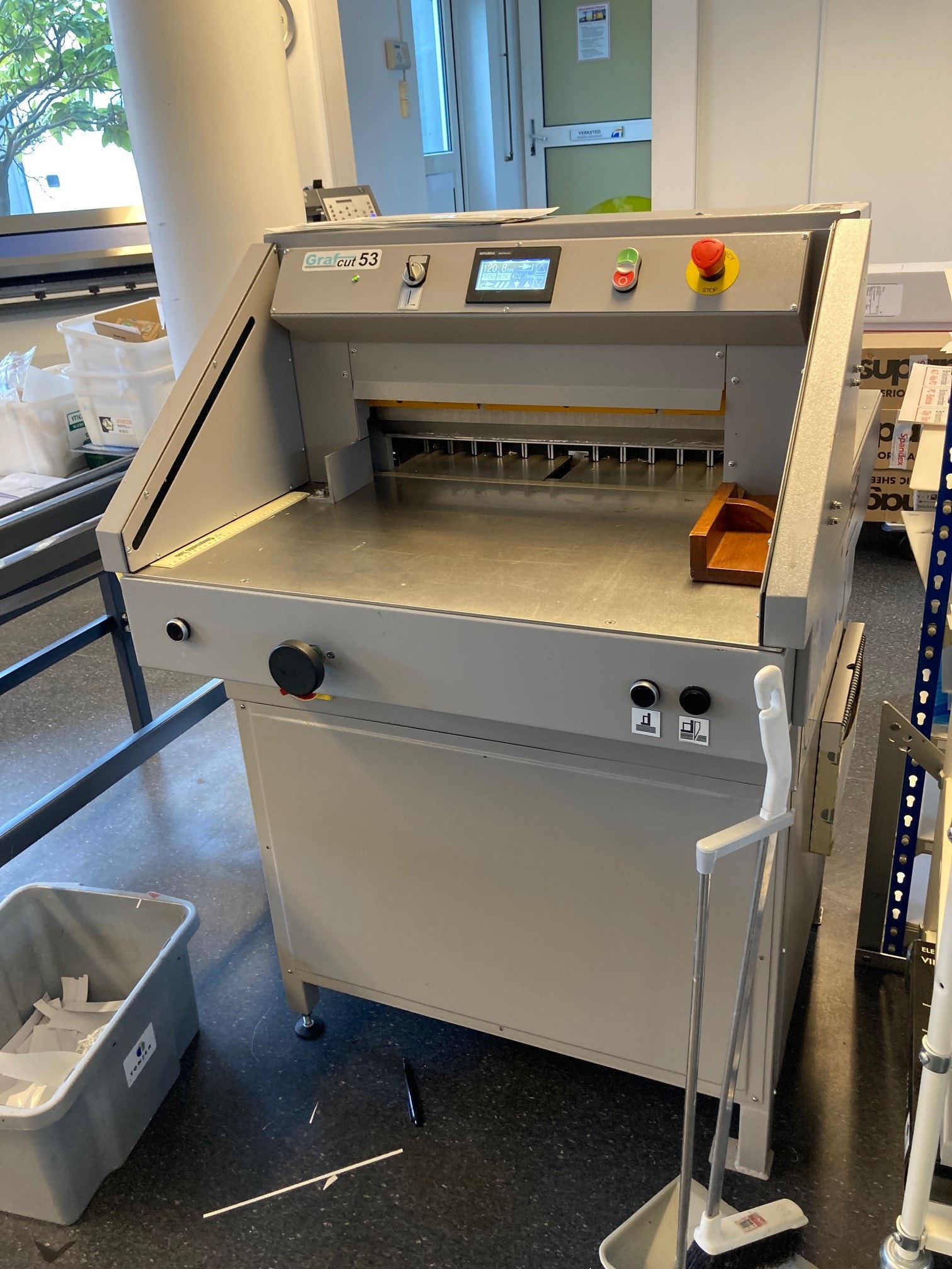 Giljotin-.skjæremaskin Galleribilde