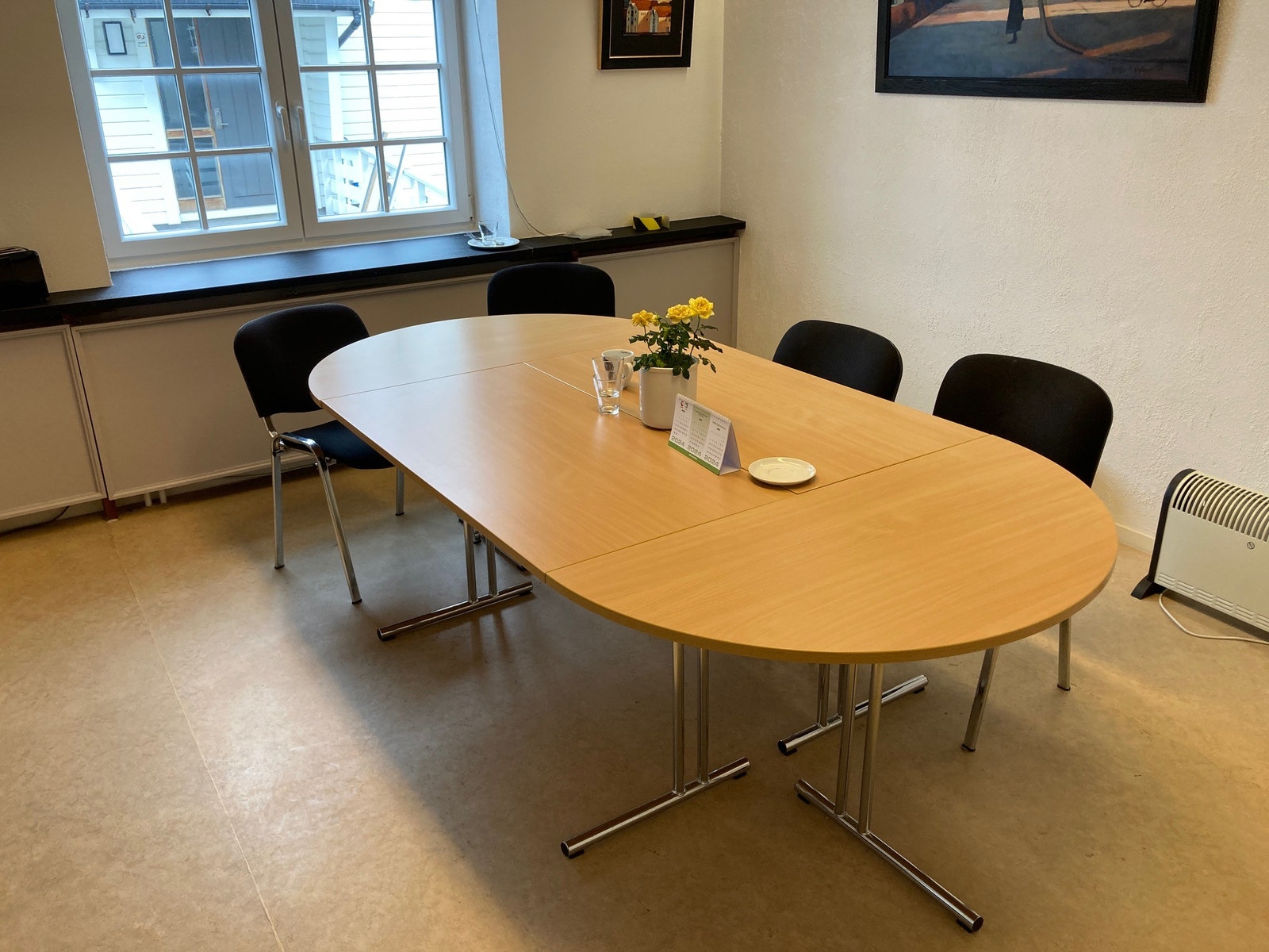 Møte/ spiserom Galleribilde