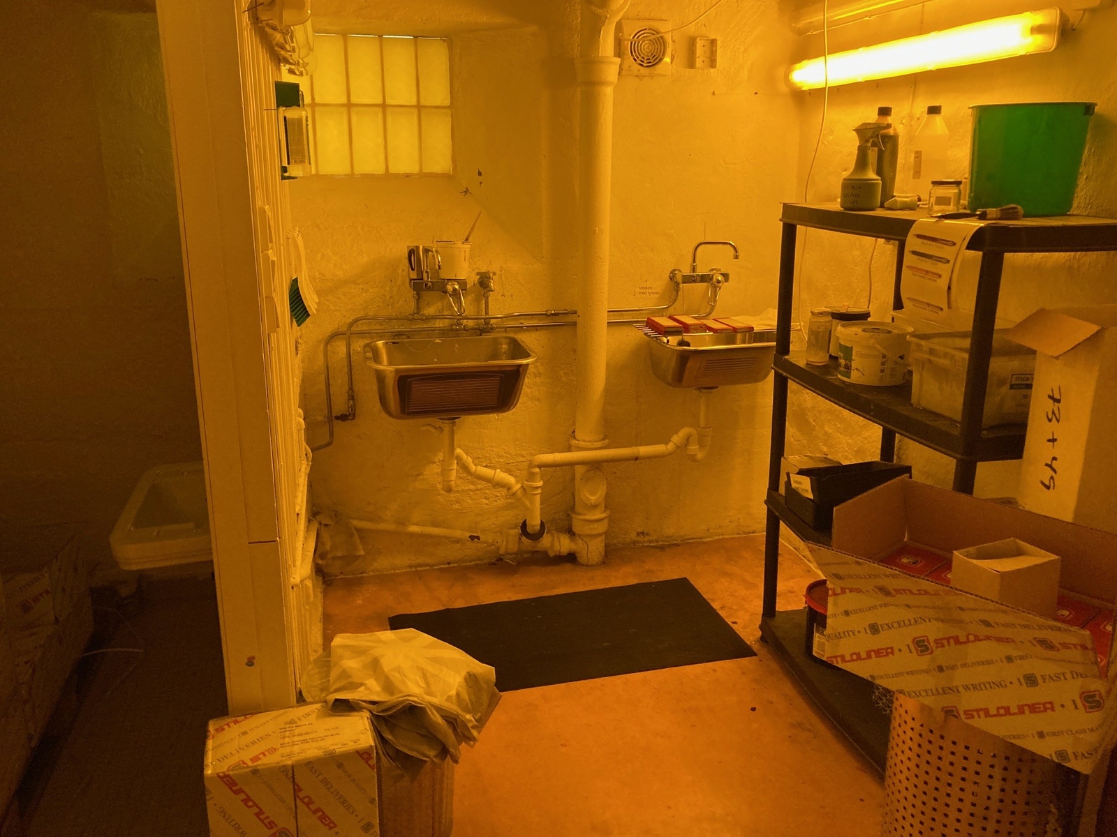 Kjemi + vaskerom silketrykk Galleribilde