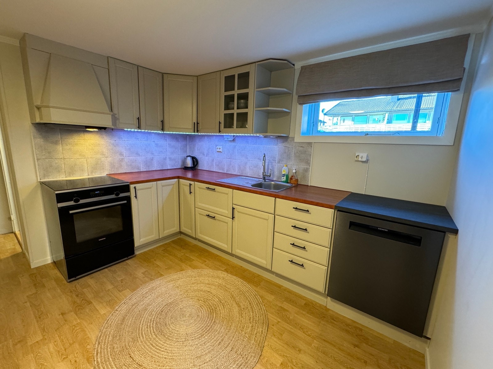 Stort kjøkken Galleribilde