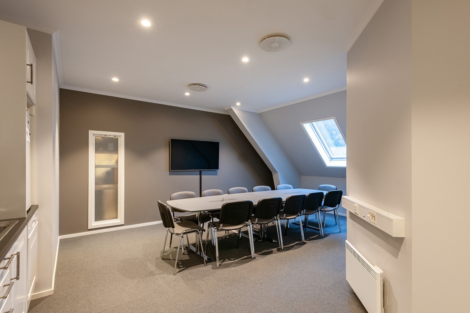 Møterom, kjøkken 2.etg Galleribilde