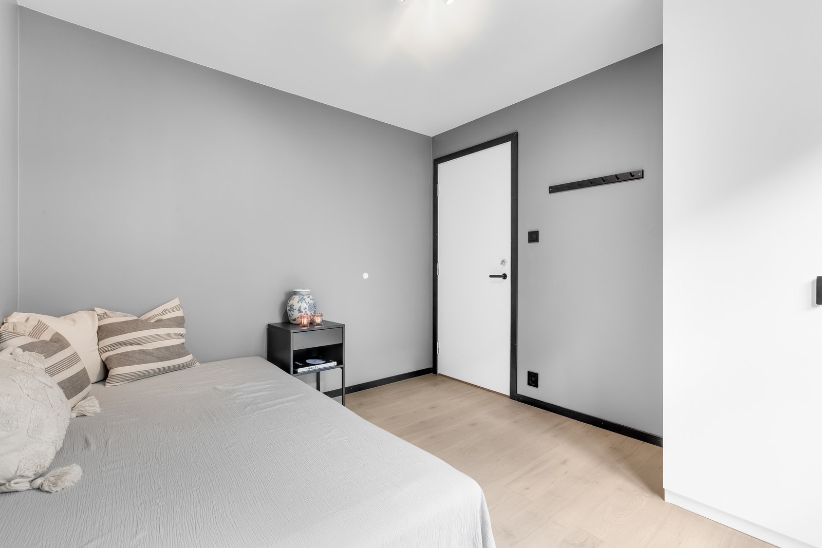 Rom 2 - UTLEID Galleribilde