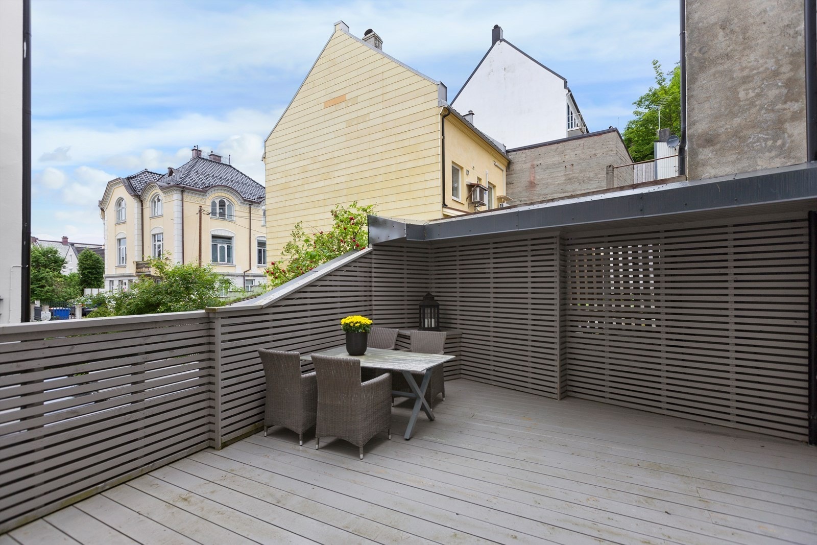 Felles terasse Galleribilde