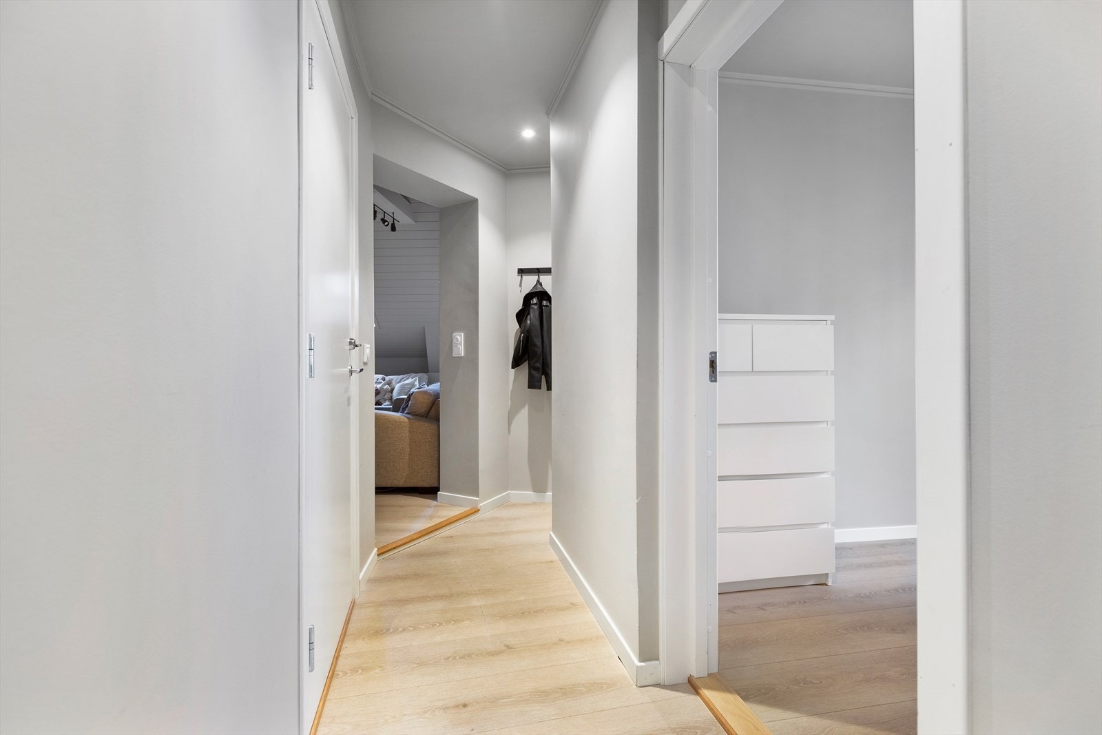 Gang inngang til stue og soverom 2 Galleribilde